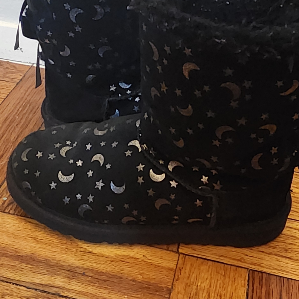 UGG Kids Black and Silver Moon Boots